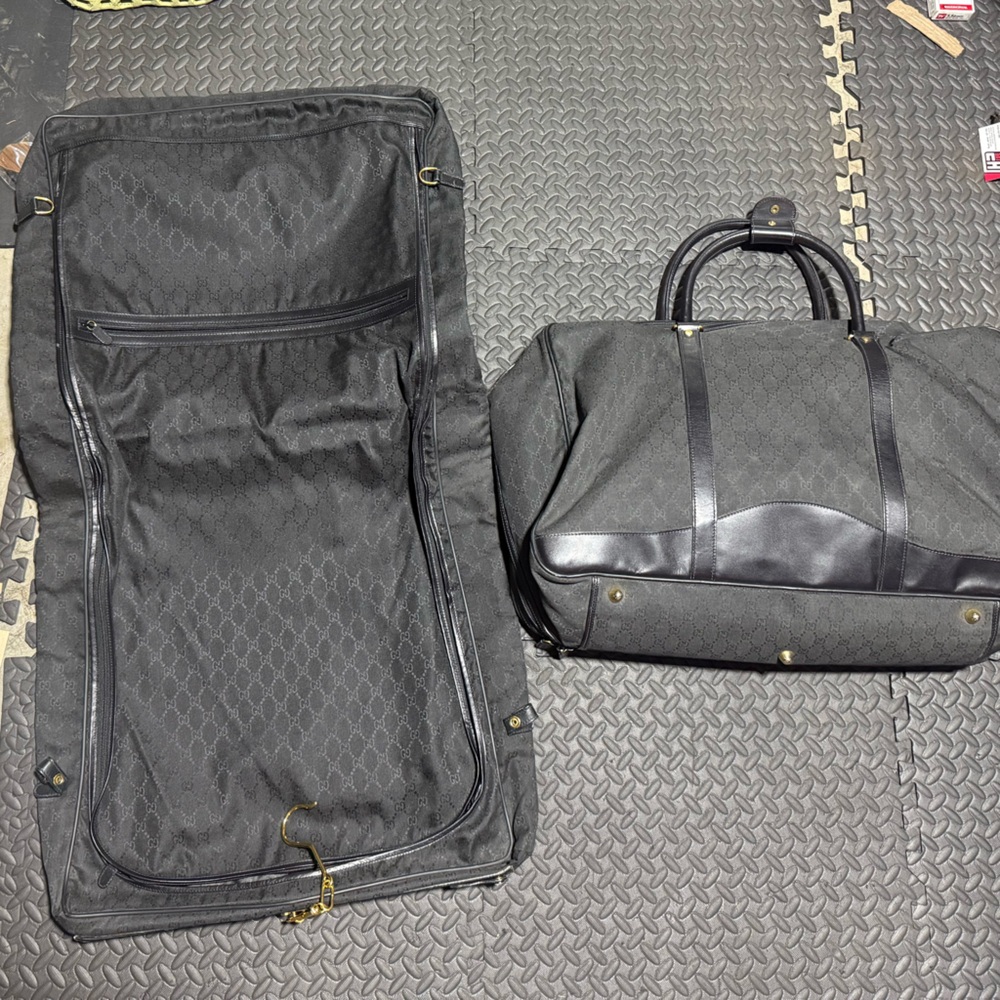 2 piece Gucci travel set
